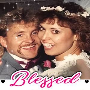 Meet your Posher, Pam n larry